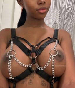 GcdcvuWXMAAgus4 255x300 1 Nude Photos Of "Uluvvenus" Nude Photos Flaunting Her Sexy Boobs (See Photos)