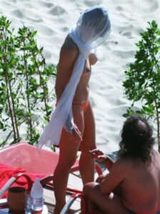 50+ Nude Photos Of "Elizabeth Hurley" You Need To See (Nude Photos) 18 elizabeth hurley22 224x300 1 50+ Nude Photos Of "Elizabeth Hurley" You Need To See (Nude Photos)