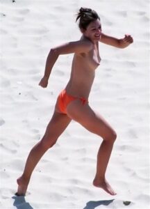 50+ Nude Photos Of "Elizabeth Hurley" You Need To See (Nude Photos) 9 elizabeth hurley30 216x300 1 50+ Nude Photos Of "Elizabeth Hurley" You Need To See (Nude Photos)