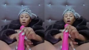 Zambian Girl “Nelly Chileshe” Stimulating Her Pussy With A Dildo As She Orgasms (Watch Video) 1 imgonline com ua twotoone jeFXb2reFG10APaf 320x180 1 300x169 1 Zambian Girl “Nelly Chileshe” Stimulating Her Pussy With A Dildo As She Orgasms (Watch Video)